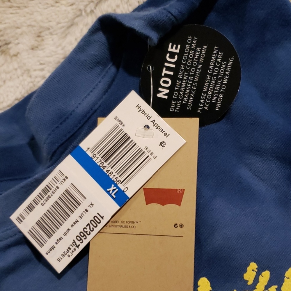 HOST PICK! NWT-LEVI's Tie-Dyed Palm Tree S/S Tee - Picture 5 of 5